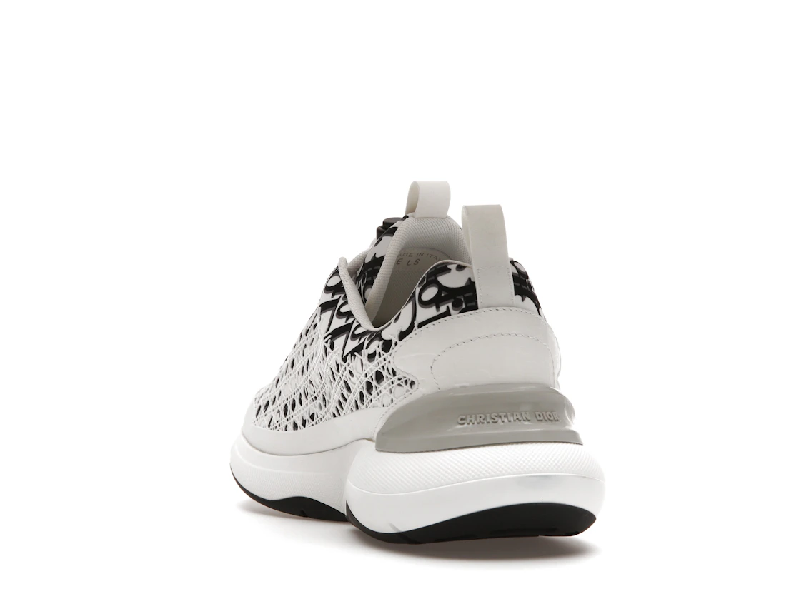 Vue 26 de Dior B24 Oblique Cannage Motif White