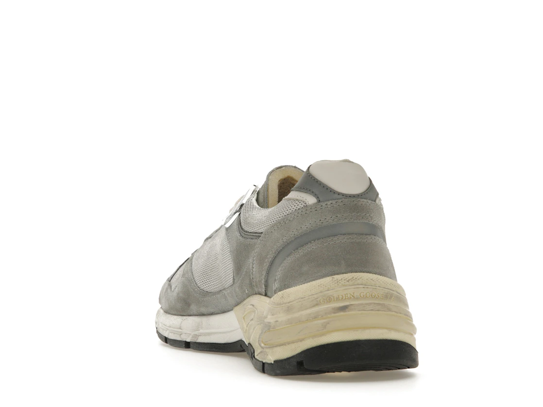 Vue 26 de Golden Goose Running Dad Grey