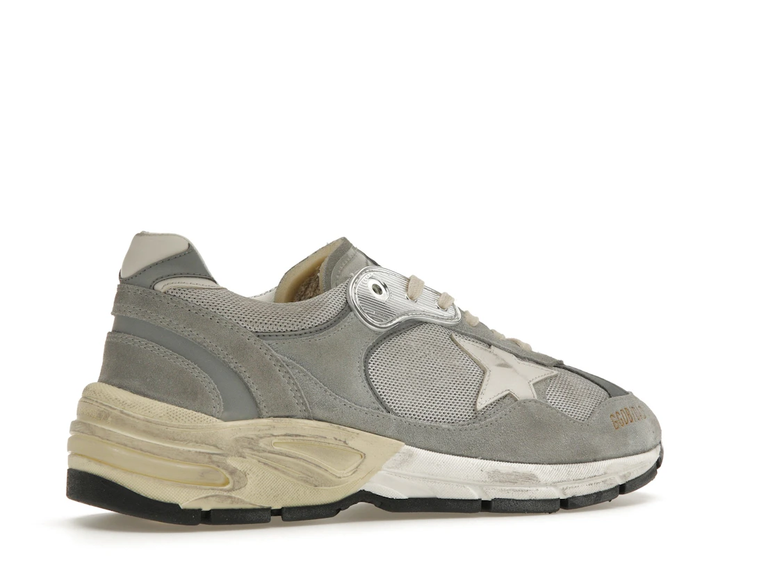 Vue 34 de Golden Goose Running Dad Grey