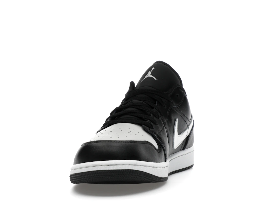 Vue 12 de Jordan 1 Low Black Summit White