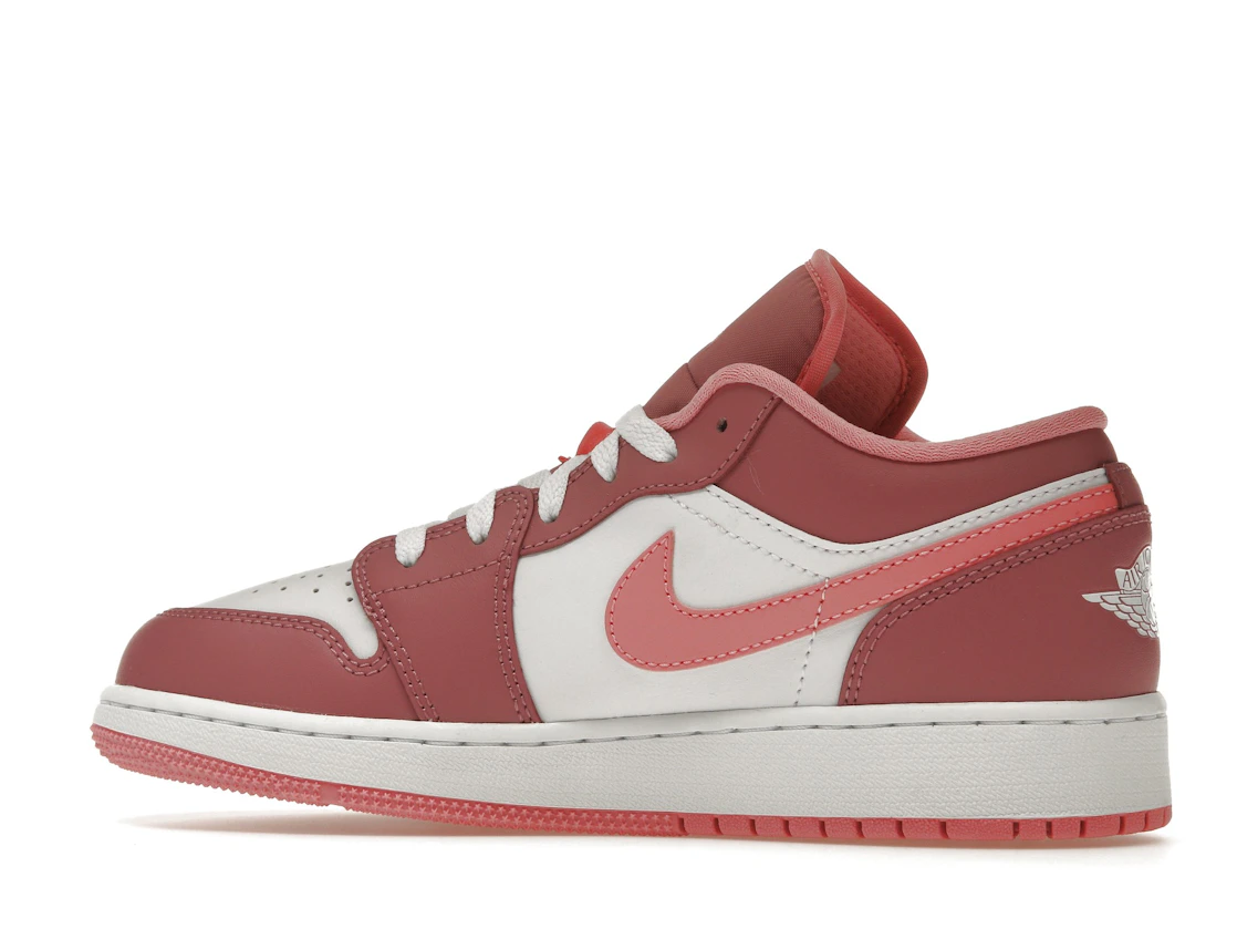 Vue 21 de Jordan 1 Low Desert Berry (GS)