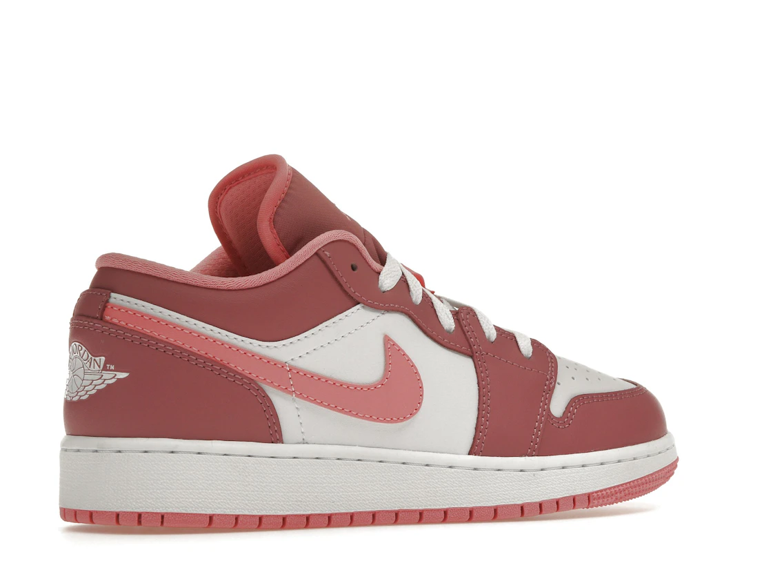 Vue 34 de Jordan 1 Low Desert Berry (GS)