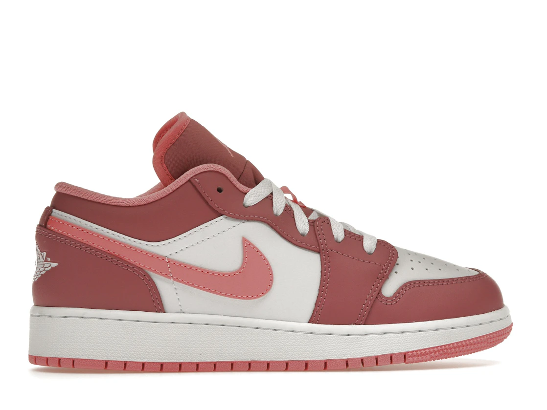 Vue 36 de Jordan 1 Low Desert Berry (GS)