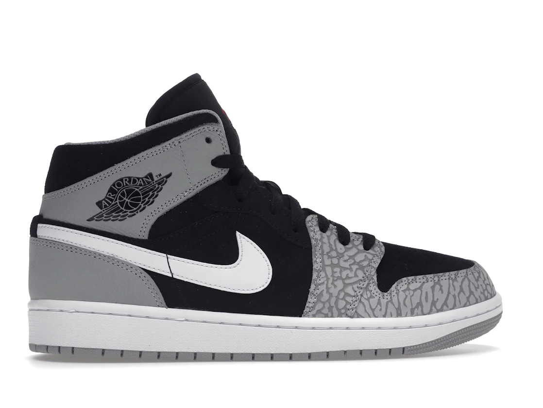 Vue 36 de Jordan 1 Mid SE Elephant Print