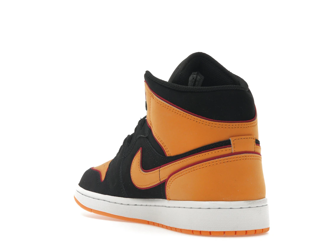 Vue 25 de Jordan 1 Mid Fat Tongue Black Orange