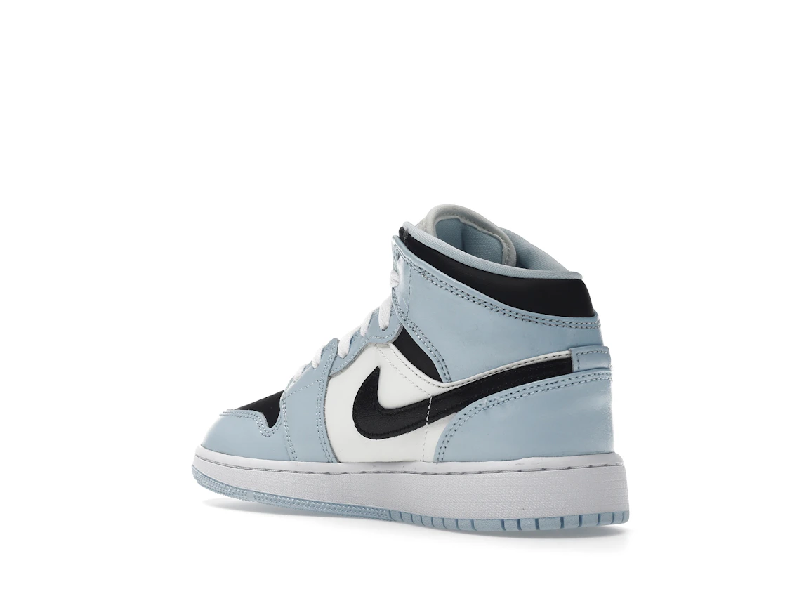 Vue 24 de Jordan 1 Mid Ice Blue (2022) (GS)