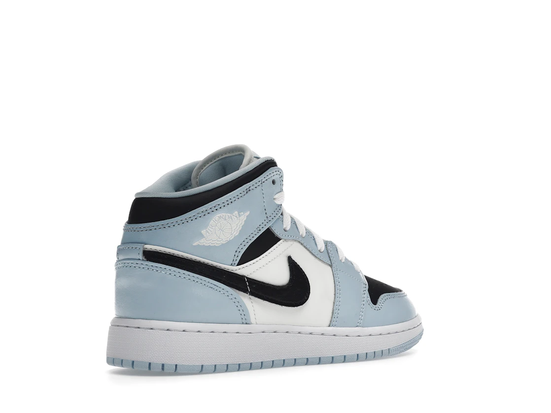 Vue 33 de Jordan 1 Mid Ice Blue (2022) (GS)