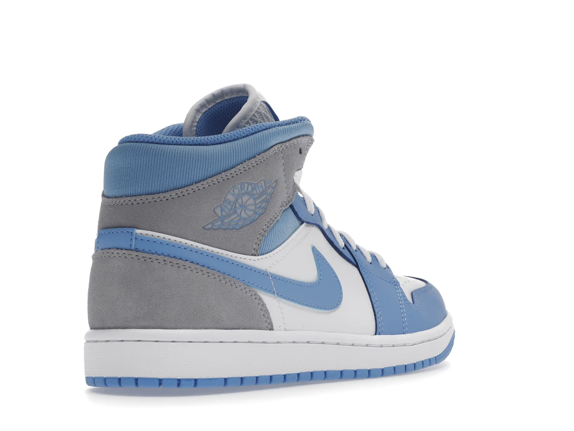 Vue 32 de Jordan 1 Mid University Blue Grey