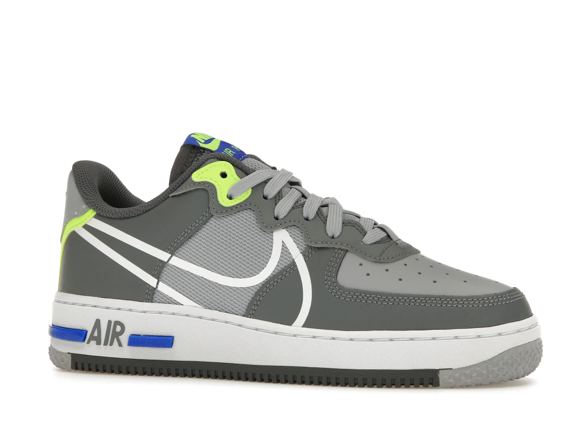 Vue 3 de Nike Air Force 1 React Wolf Grey