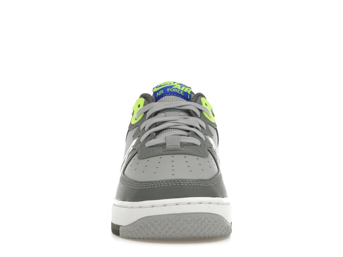 Vue 10 de Nike Air Force 1 React Wolf Grey