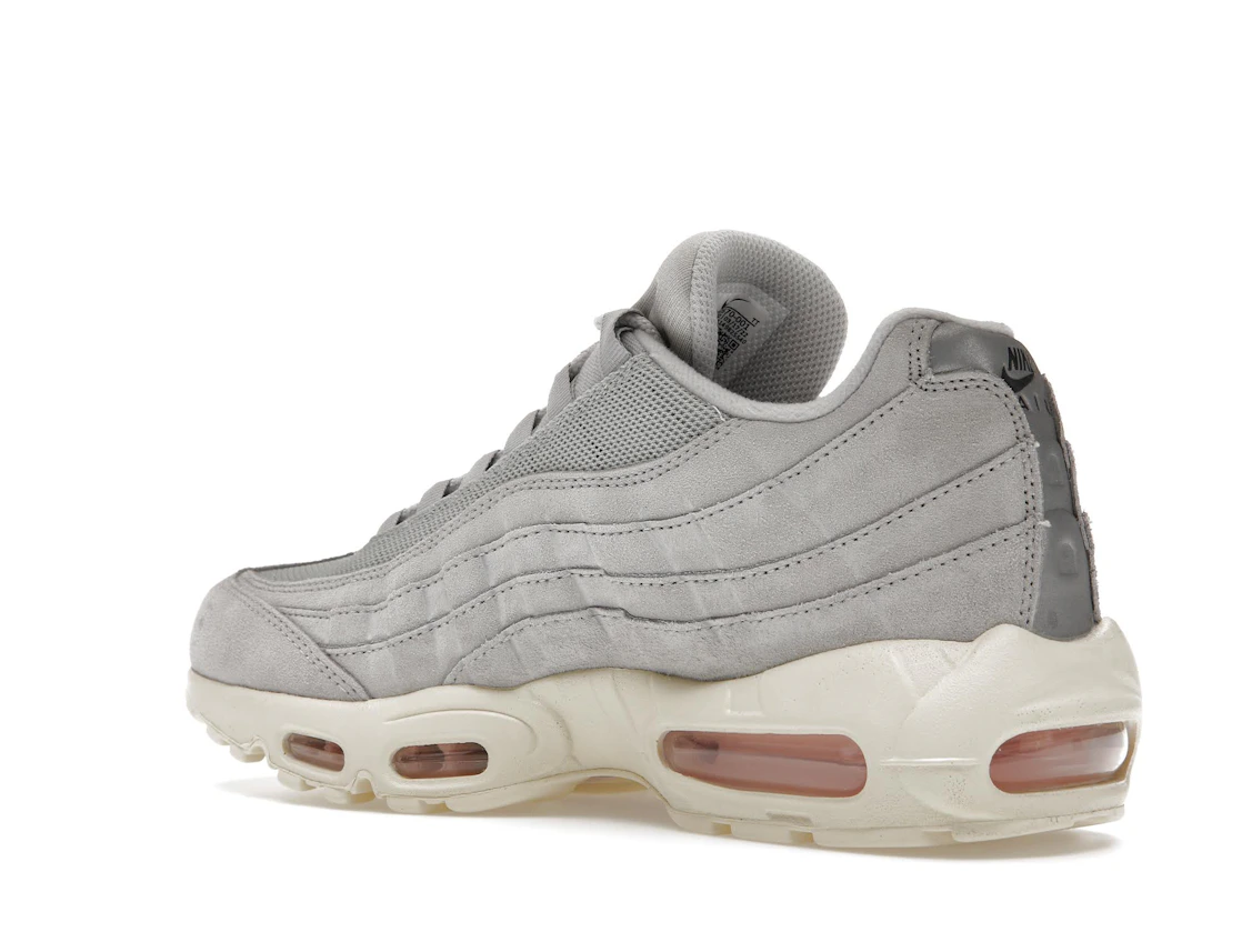 Vue 23 de Nike Air Max 95 Grey Fog Pink Foam