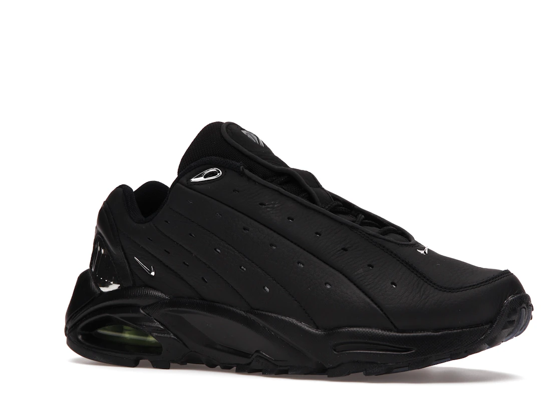 Vue 4 de Nike Hot Step Air Terra Drake NOCTA Triple Black