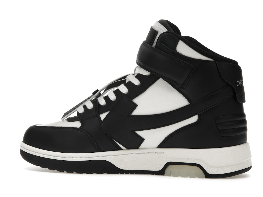 Vue 21 de Off-White Out Of Office Mid Top Panda