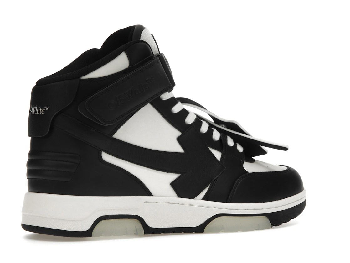 Vue 34 de Off-White Out Of Office Mid Top Panda